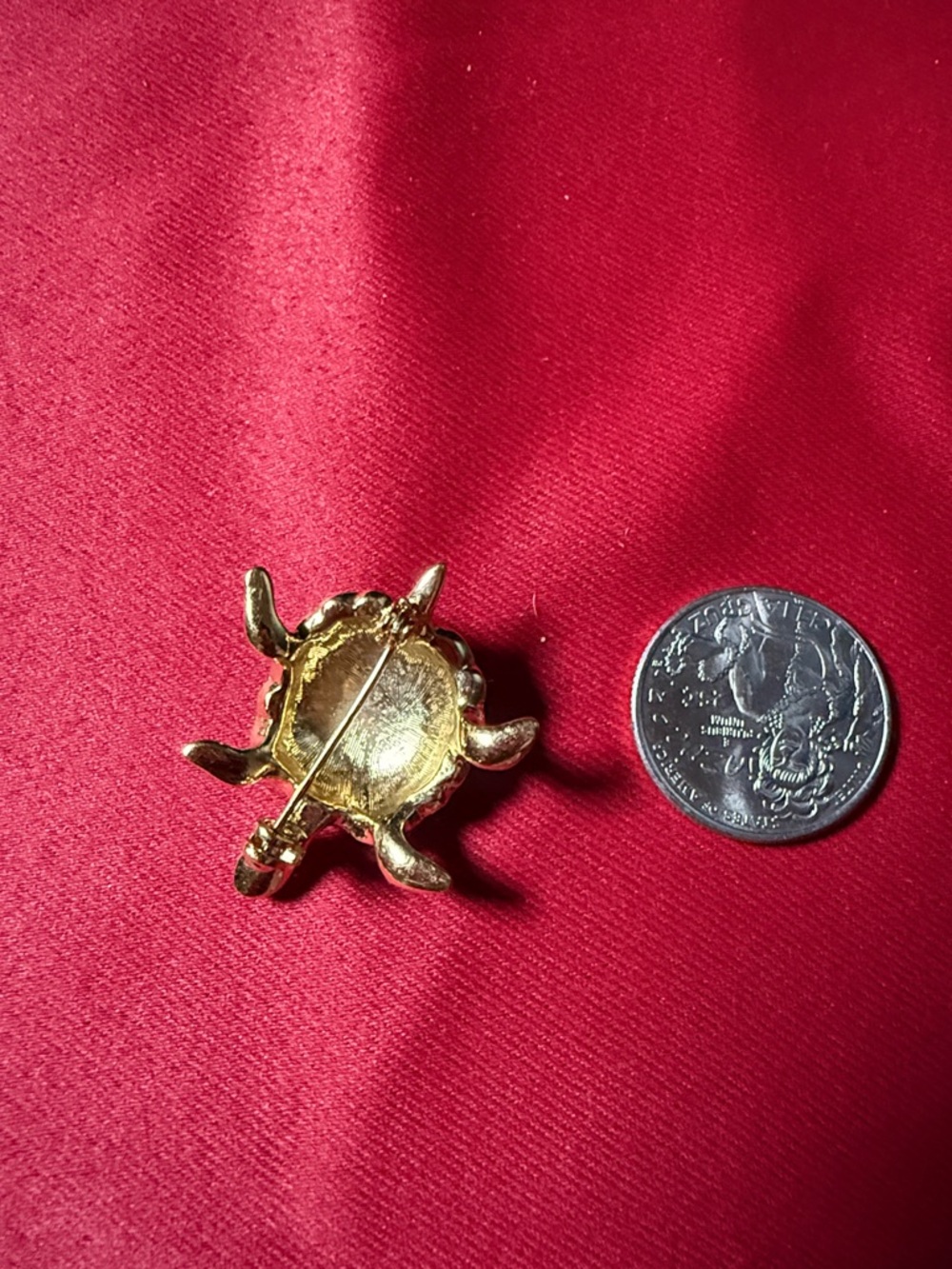 Turtle Brooch - Picture 2 of 2